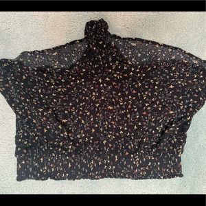 Shirred waist flouncy summer shorts